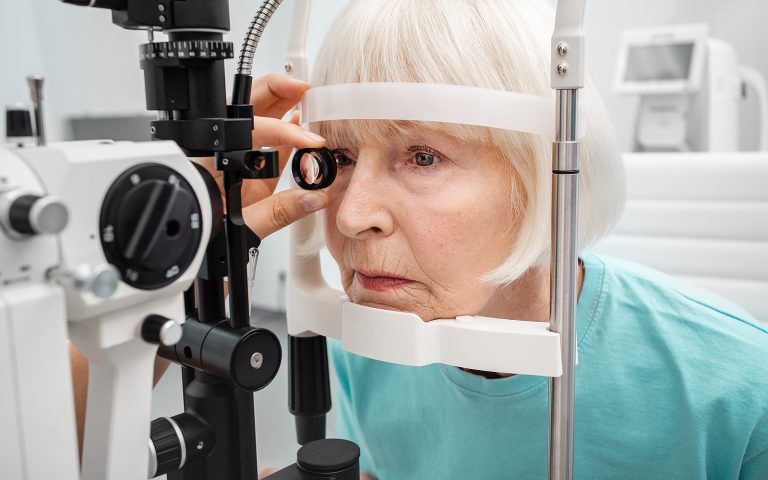 Strengthen Patient Outcomes Through Personalized Macular Disease Treatment Approaches